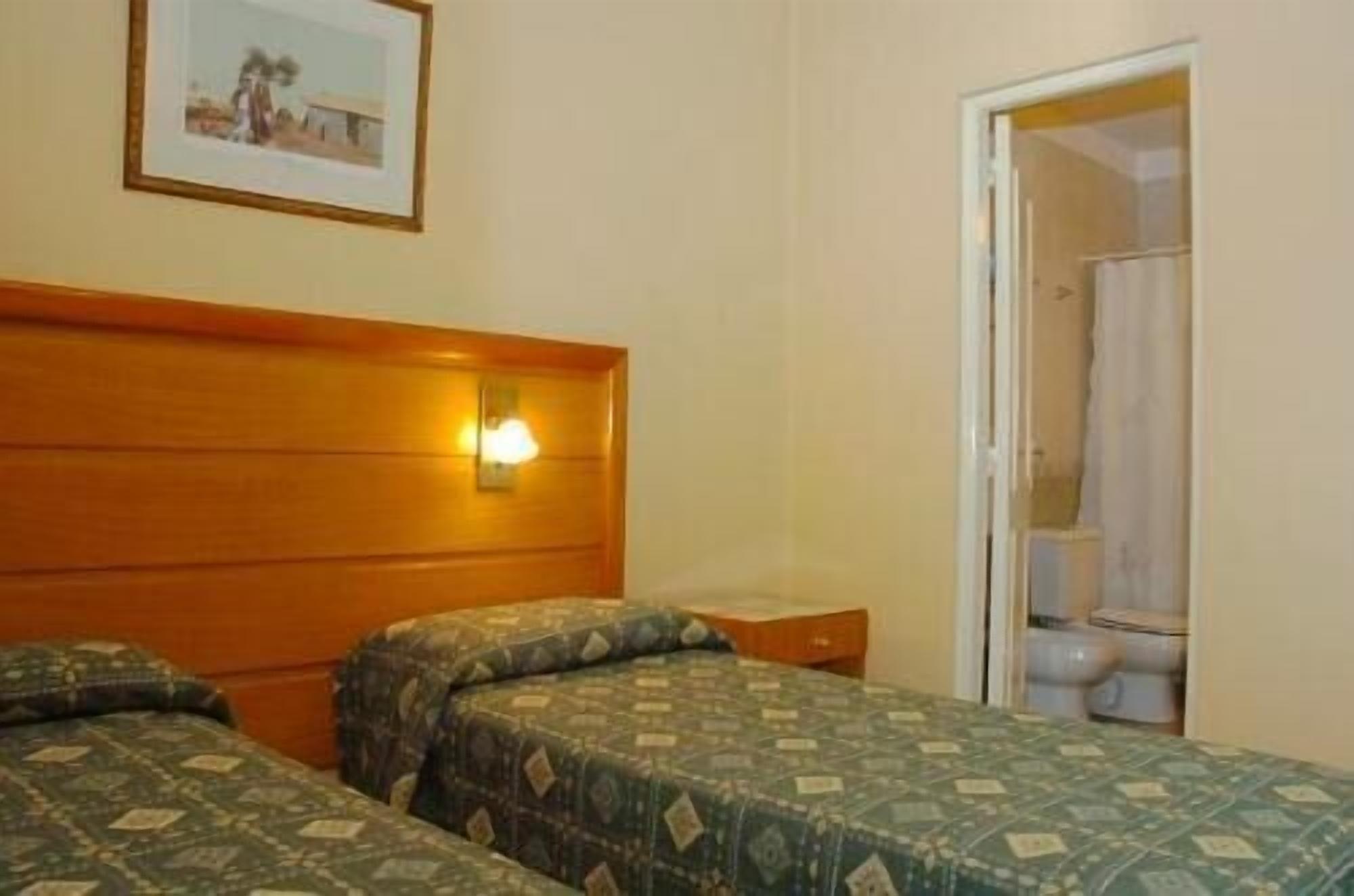 Hotel Provincial Мендоса Экстерьер фото