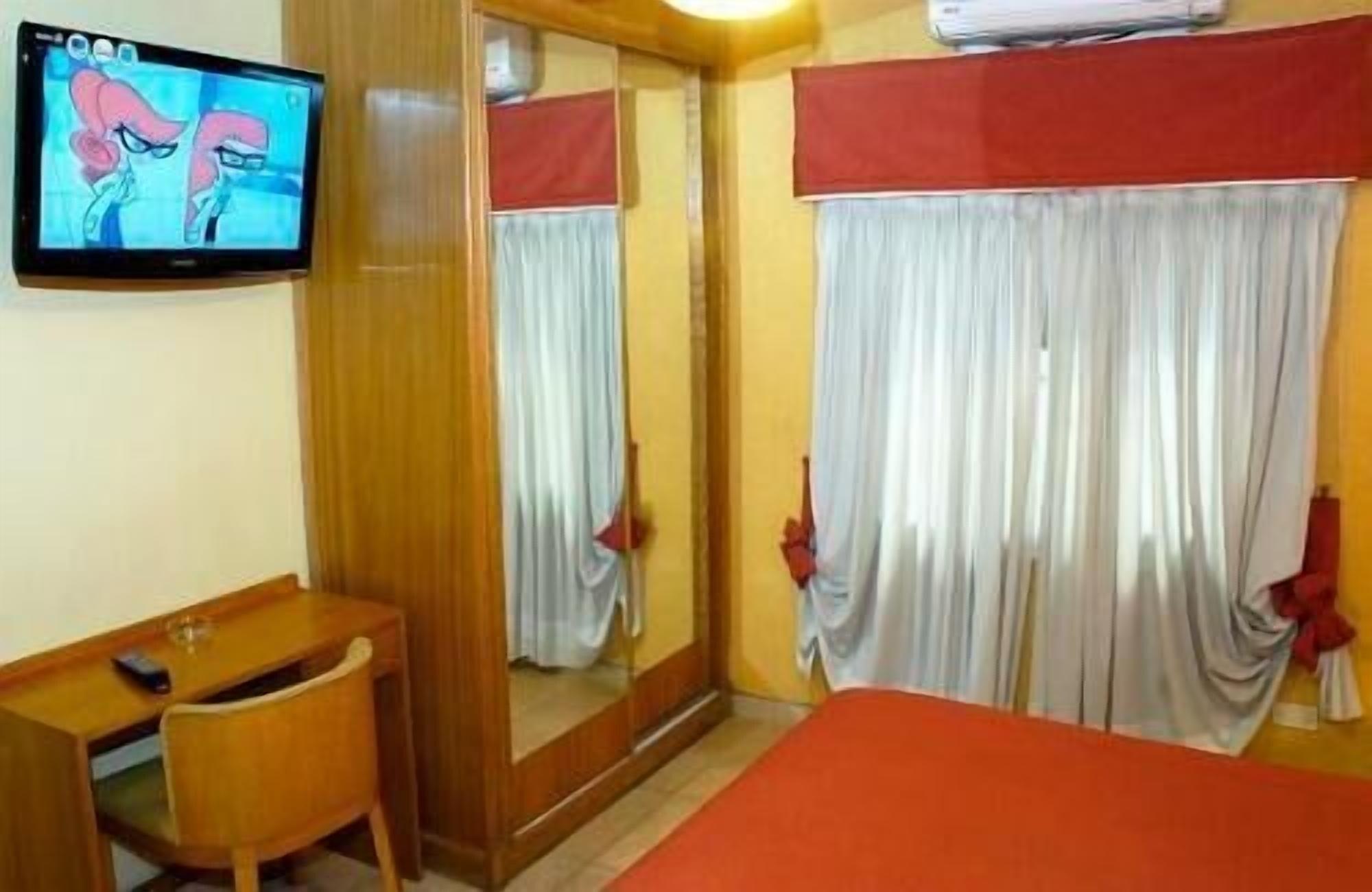 Hotel Provincial Мендоса Экстерьер фото