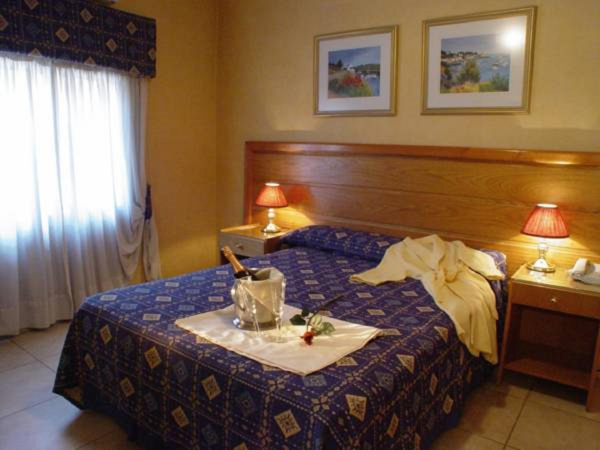 Hotel Provincial Мендоса Экстерьер фото